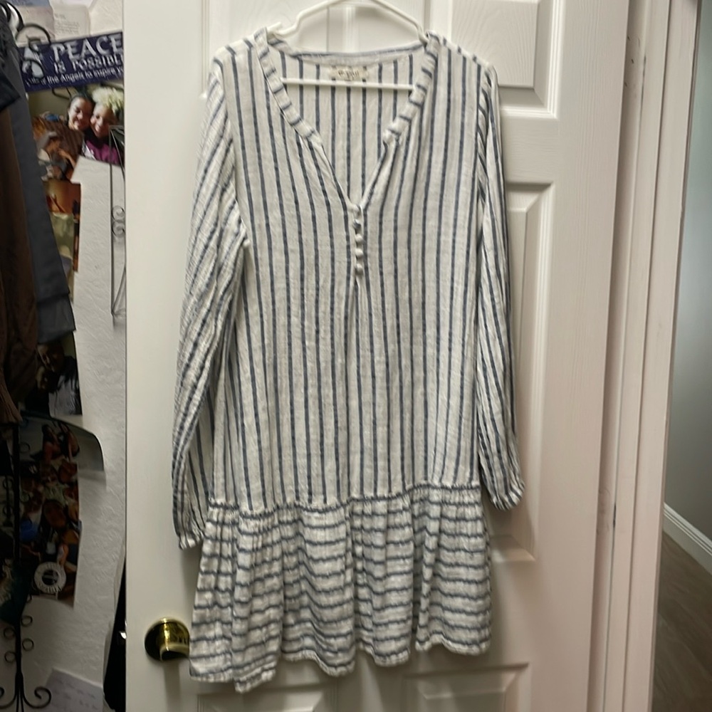 Women’s dress